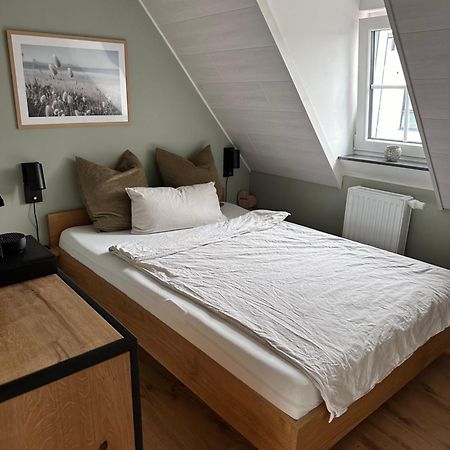 Stilvolles Gaestezimmer Mit Bad In Mechernich-Zentrum Екстериор снимка